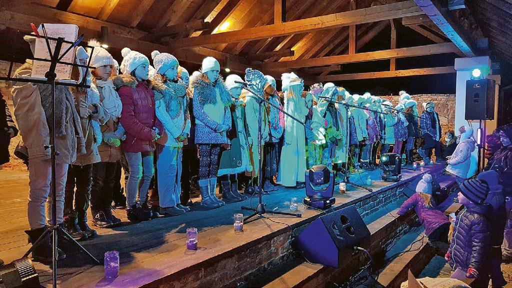 B a Šimon Kresta z 8. A a na třetím místě skončil Jan Válek z 8. A. Všichni účastnici si odnesli krásné ceny a vítězům gratulujeme. Mgr. Václav Burkovec a Mgr.