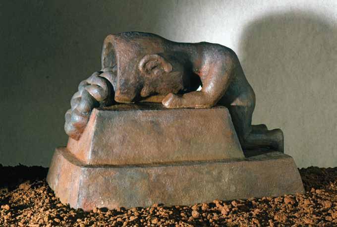 96 96 Jaroslav Róna (1957) Nevolnost římský cement, 2004, 48 x 29 x 34 cm, značeno Róna 2004 VII, č.