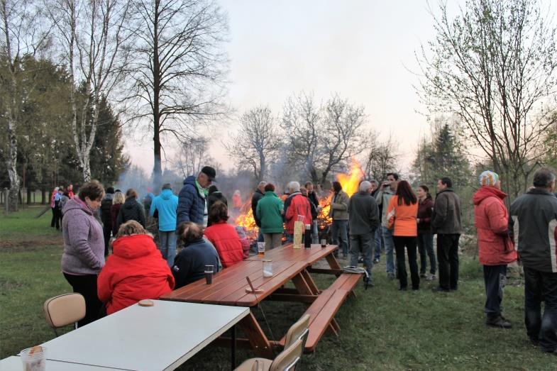 Také na jaře jsme společně se sborem dobrovolných hasičů a zaměstnankyněmi a dětmi z mateřské školy zorganizovali několik vydařených akcí.
