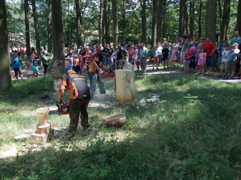 Tentokrát bylo připraveno 15 stanovišť se soutěžemi, ale ani to pro děti neznamenalo žádný velký problém.