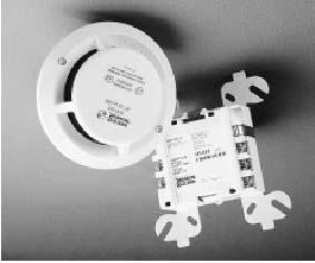 Adresovate ný fotoelektrický dymový detektor pre nebezpe né prostredie 2251EIS Vlastnosti: - Kompatibilný s existujúcim protokolom System Sensor - Úzko-profilový dizajn - Spo ahlivá analógova