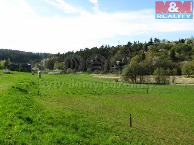 Vyhodnocení srovnávací metody Rozpětí redukovaných cen 366-628 Kč/m 2 185 000-585 000 Kč Stanovená cena za 1m 2 v oceňované nemovitosti 450 Kč/m 2 Při stanovení obvyklé ceny nemovitosti má tento druh