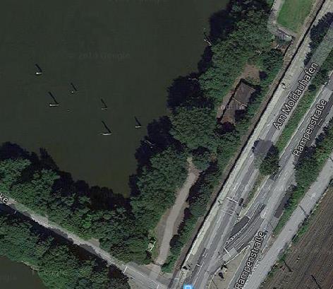 Dokumenty týkající se části hamburského přístavu Moldauhafen Moldauhafen: Jedná se o přilehlé přístavní území k Saalehafen. Stavby na těchto pozemcích jsou ve vlastnictví České republiky.