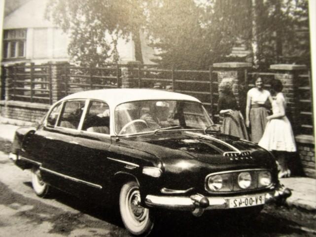 Brně. K sériové výrobě však měl v té době ještě daleko. Záď prvního prototypu ještě neměla definitivní tvar Pravidelná výroba vozů T 603 se rozběhla v roce 1957, za celý rok se vyrobilo přes 350 vozů.