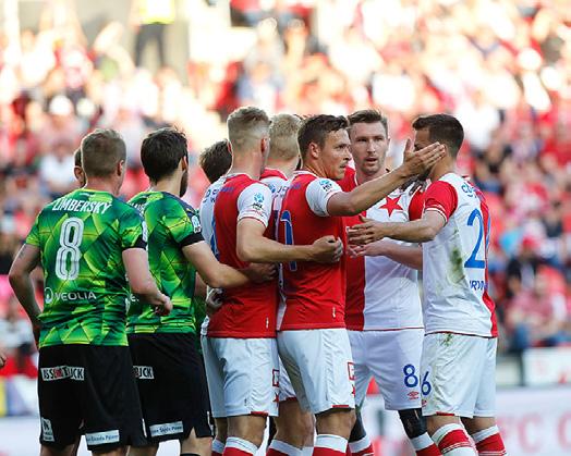 Český mistr měl letos unikátní možnost postoupit přímo do hlavní soutěže a Plzeň tuhle šanci dokázala využít hlavně díky skvělým výsledkům na podzim, kdy si vytvořila ohromný náskok před oběma