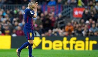 58 LA LIGA SERIE A 59 LA LIGA # MUŽSTVO Z V R P GÓLY B Slzavé epilogy legend Inter okradl Lazio! SERIE A # MUŽSTVO Z V R P GÓLY B 1. Barcelona 38 28 9 1 99:29 93 1. Juventus 38 30 5 3 86:24 95 2. Atl.