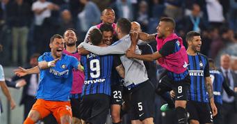 Getafe 38 15 10 13 42:33 55 9. Eibar 38 14 9 15 44:50 51 10. Girona 38 14 9 15 50:59 51 11. Espanyol 38 12 13 13 36:42 49 12. Real Sociedad 38 14 7 17 66:59 49 13. Celta Vigo 38 13 10 15 59:60 49 14.