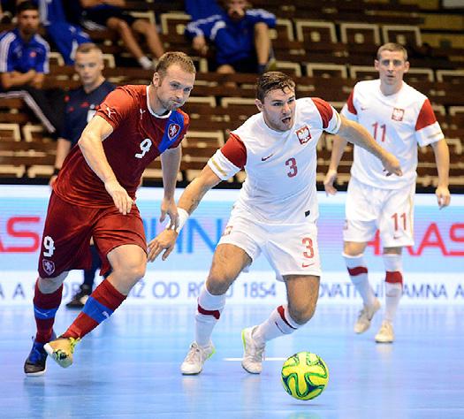 66 FUTSAL INZERCE 67 Nelákalo by vás do budoucna i trenérské řemeslo? Je pravda, že poslední dobou nad tím hodně přemýšlím. A až přestanu hrát, chtěl bych se trenéřině věnovat.