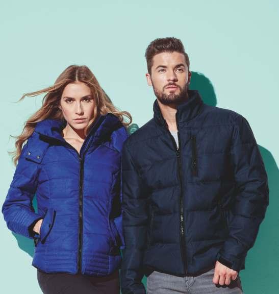 BUNDY, VESTY, SOFTSHELL ST5320 ST5220 Dámská zimní bunda Urban Padded Jacket Pánská zimní bunda Urban Padded Jacket Prošívaná zimní bunda, kapuce v dámské verzi, skvělé tepelné vlastnosti, hutná