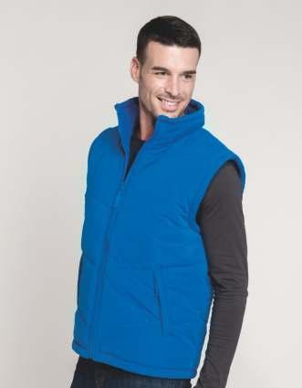 K6118 Vesta Fleece lined bodywarmer Zateplená vesta, vrchní materiál polyester mikrovlánko, výplň 100% polyester, fleecová podšívka, dobré tepelné vlastnosti, pohodlný střih, dvě boční kapsy na zip s