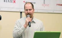 protokolu. Kniha je nejen volně k dispozici ke stažení, ale je možné si ji objednat i v tištěné formě.
