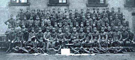 Příborský prapor 1918-1919, zdroj SOkA Nový Jičín Příbor tak sehrál rozhodující úlohu při konstituování nového státu, prapory se zasloužily o prosazení čs. státnosti v okrese Nový Jičín.