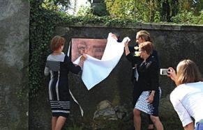 Ceny obce byly uděleny panu Rudolfu Jarnotovi, Lubomíru Jurečkovi, Karlu Erlemu, JUDr. Františku Bergrovi, cenu starosty získal Václav Lazebníček.
