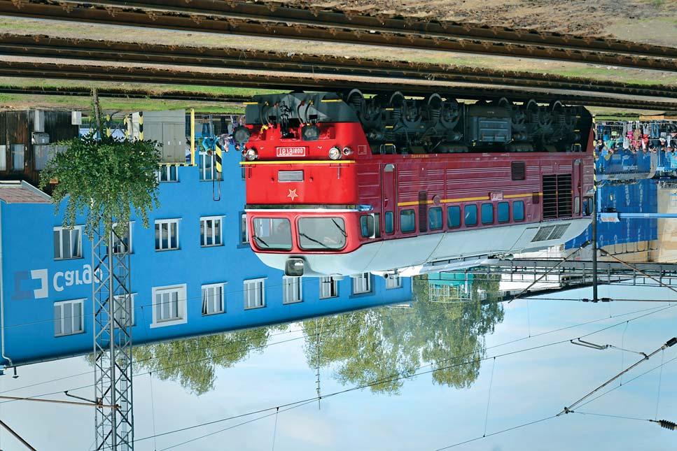 Tradičně v obležení byl jak venkovní stánek ČD Cargo, tak stánek v jedné z budov SOKV. O reklamní předměty ČD Cargo, včetně papírových Vectronů ve dvou velikostech je vždy zájem.