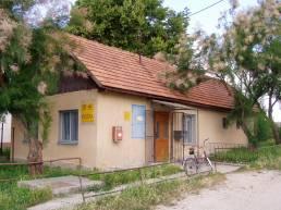 Označenie: Trávnik (budova) Číslo: Z/položka 3 Druh nehnuteľnosti: budova Katastrálne územie: Trávnik Obec: Okres: Trávnik Komárno Špecifikácia predmetu predaja: nehnuteľnosti zapísané na LV č.
