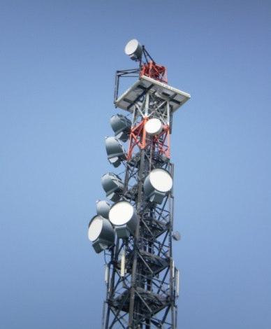 termicky vytvrzených práškových laků Wiegel. Přímo na ocel: Optimální vnitřní použití Na hliníku ve fasádní kvalitě Jako duplexní systém na žárově pozinkovaných ocelových dílech.