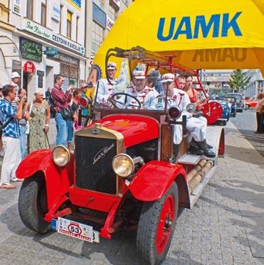 Rallye se zúčastnilo na 130 historických aut a motocyklů.