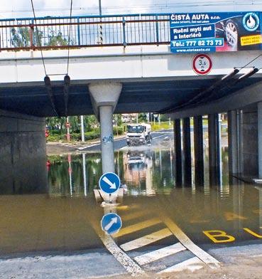 Labe opět ukázalo svou sílu Rozsáhlé povodně postihly v červnu 2013 Statutární město Ústí nad Labem. Řeka Labe kulminovala 6. června na 10,71 metru.