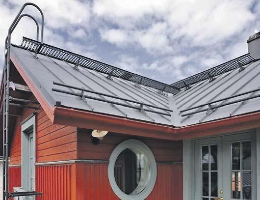 hydroizolační vrstva) a nosná vrstva střešního pláště Doplňkové vrstvy zajišťují požadované parametry (tepelně-izolační, akustickou, podkladní, parotěsnou a stabilizační funkci, případně jinou,