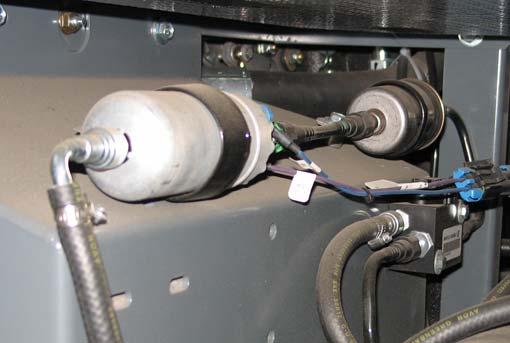 Stiskněte tlačítko reset na konci ukazatele, abyste provedli resetování ukazatele vzduchového filtru po výměně vzduchového filtru.