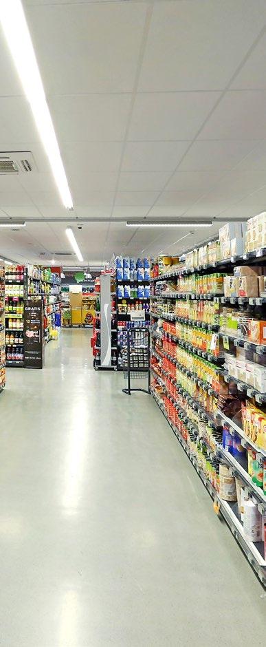 4 Úvod 8 Víno a alkoholické nápoje 16 Nealkoholické nápoje a pivo 24 Potraviny 32 Non-food 40 Ovoce a