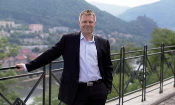 zařízení Dárkový poukaz na přípravu k ŘP Rekonstrukce Zákaznického a informačního centra strana 2 strana 3 Od 1.