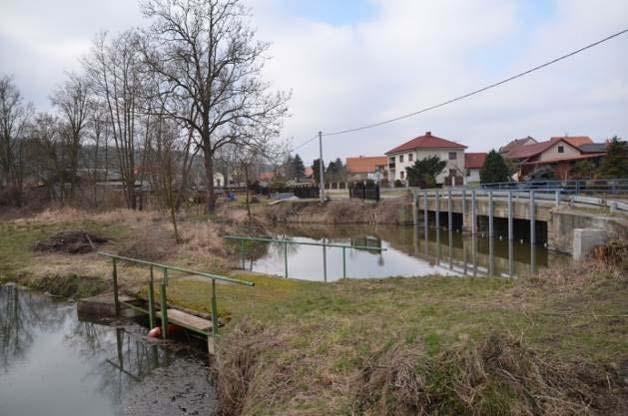 nebezpečí za povodně. Lokalita obce Chrášťany potenciální retence.