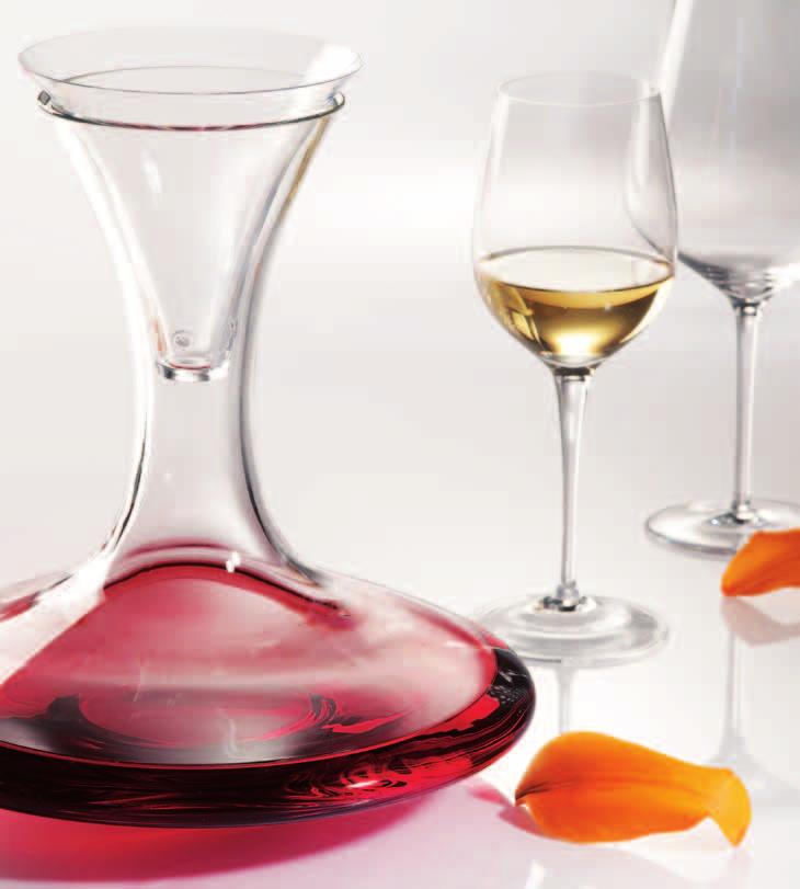 50 Dionys Oeno Dekantační karafy Decanters Tajemství jedinečného křišťálu Moser Secret of the Moser crystal uniqueness Sklárna Moser se od svého založení v roce 1857 zaměřuje na výrobu křišťálového