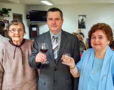 města Prahy Libor Hadrava 13. 3. Oslava narozenin dvou členek klubu (91 a 78 let) 20. 3. Čtení z kroniky Stodůlek od pana Františka Vlasáka, zacvičíme si a zvládneme vědomostní test 27. 3. Procvičíme paměť i tělo, popovídáme si u kávy a čaje, probereme plány klubu na duben Alena Dušková, vedoucí klubu, tel.