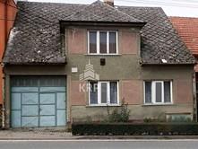 STATIKUM s. r.o. 2905-429-2017 a k domu také náleží, zahrada o výměře 891 m2.
