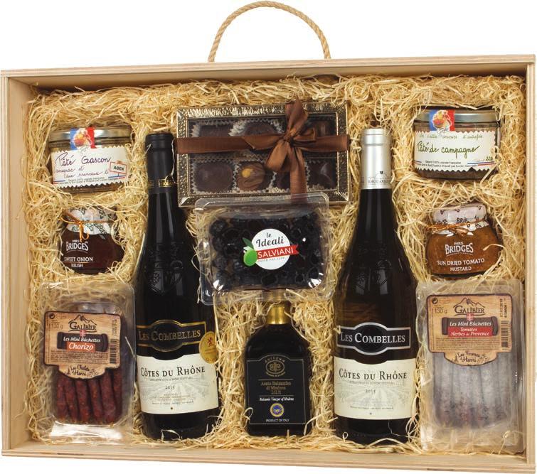 GP 411 Les Combelles, červené víno Côtes-du-Rhône, 0,75 l Les Combelles, bílé víno Côtes-du-Rhône, 0,75 l Minisalámky s rajčaty a provensálským kořením, 130 g Minisalámky Chorizo, 130 g Olivy černé s