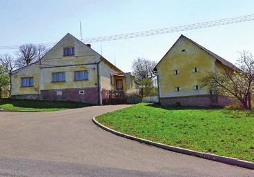 Rodinný dům se zahradou Bývalá zemědělská usedlost - jih, obec Hořehledy