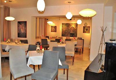 Pronájem PL10616JK Pronájem PL10541-2ZH Pronájem zařízené restaurace nedaleko centra