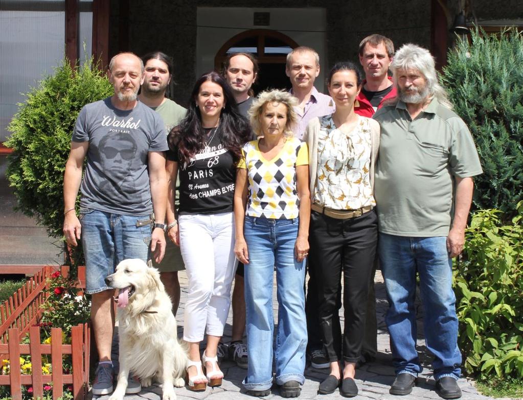 Bc. Lenka Mikšovská sociální pracovnice, terapeutka (1 úv.) Mgr. Ivana Radimecká adiktolog, terapeut (0,5 úv.) Mgr. Martin Zim adiktolog, terapeut (1 úv.) Bc. Pavel Hrbáč adiktolog, terapeut (1 úv.