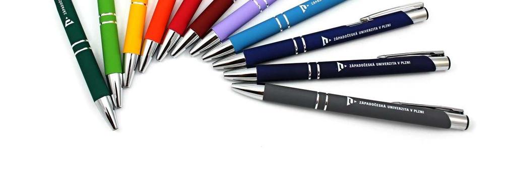 Kovové kuličkové pero s barevným pogumovaným "soft touch" povrchem, líbivým na pohled a příjemným na dotek.