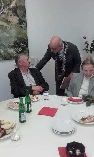 Děkujeme do Břevnice i k Panským. S dětmi z Mateřinky v Nádražní ulici dlouho spolupracujeme. Tentokrát přišly děti zazpívat písničky, které se naučily a k tomu nám hezky zatancovaly.