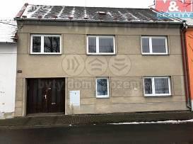 Rodinný dům, Olšany u Prostějova, okres Prostějov, cena 3 190 000,- Kč Nabízíme k prodeji větší rodinný dům v Olšanech u Prostějova 10 km od Olomouce.