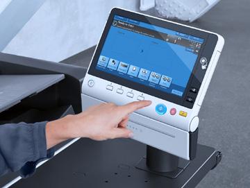 Minolta Přehledné jednoúrovňové menu Až 24 vlastních zástupců na ploše pro nejčastěji používané funkce Animovaná nápověda NFC pro přihlášení mobilním telefonem s Androidem místo čipové karty VÝBORNÁ