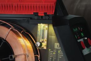 Otevřít lze ale také druhou stranu podavače drátu, přičemž