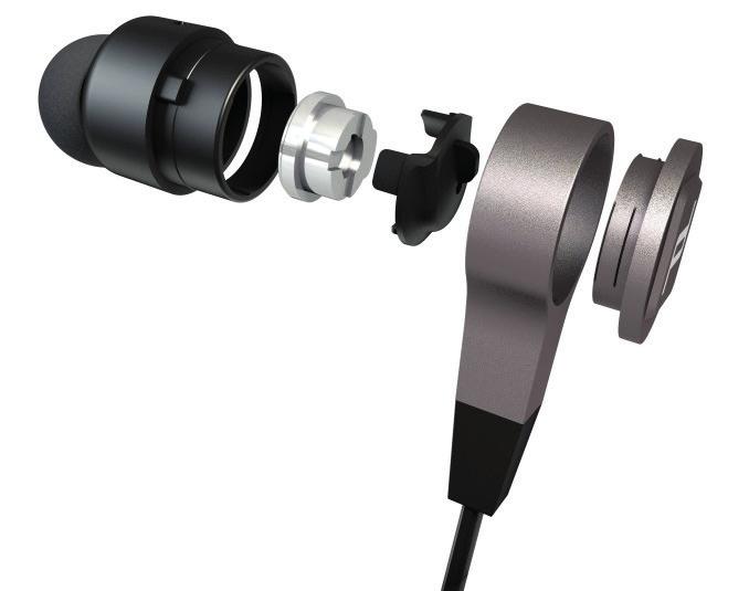 9260100600_61-9KA06MO GB INSPIRED BY OUR PASSION FOR DESIGN High-end technology, intelligent materials and a breathtaking design these are the result of two world-renowned brands coming together to