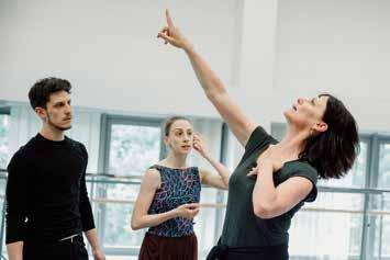 Čím je tato choreografie výjimečná, v čem je její síla a význam a jak vlastně vznikala, to vše nám Cora Bos- -Kroese prozradila během exkluzivního rozhovoru.