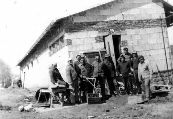 Pro cvičení si pronajali velký sál v prvním patře zámku. Ve dnech 1. 7. 7. 1948 se zúčastnili XI.