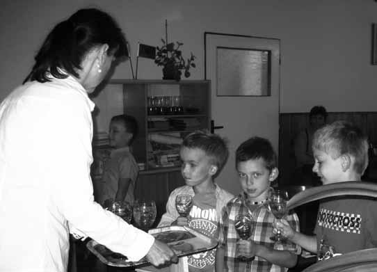 Připomněl, aby na svou školku nezapomněli, protože všechno důležité pro vstup do školy se naučili právě tam. Rodičům pak popřál hodně trpělivosti a radosti z malých školáčků.