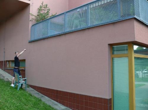 Detailní pohled na vady fasáda domu Obrázek 16: