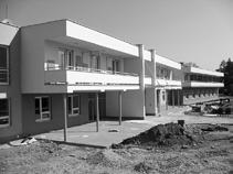 Smíření - hospicové sdružení pro Pardubický kraj, K Ploché dráze 602, 53701 Chrudim 4 Telefon: +420 731 151 538, E-mail: smireni@centrum.cz, http://www.smireni.cz Smíření o.s. buduje Hospic Chrudim, který bude otevřen 1.