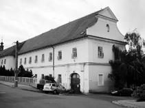 V roce 2008 pečoval lůžkový hospic o 163 nevyléčitelně nemocných pacientů, průměrná délka hospitalizace byla 32 dnů.