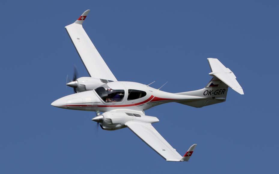 výroční zpráva ÚCL 2016 Oddělení inspektorů pilotů V odboru OLD byli v roce 2016 zaměstnáni celkem 4 inspektoři piloti a jedna inspektorka CC, z toho 1 inspektor na poloviční pracovní úvazek a 4