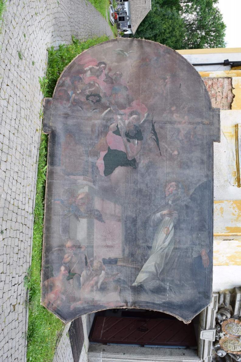 Před restaurováním kryla povrch malby vrstva nečistot i ztmavlého laku. Námět nebyl takřka vidět.