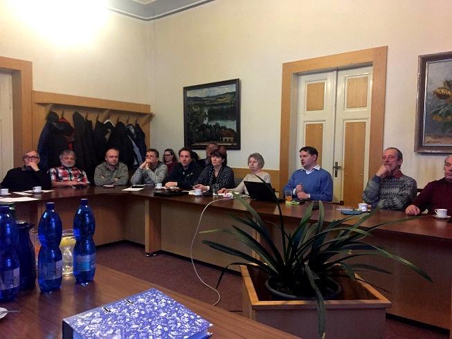 Pravidelné setkávání zástupců obcí Mikroregionu Nepomucko V našem DSO Mikroregion Nepomucko se před začátkem projektu CSS (Centra společných služeb) starostové členských obcí DSO setkávali pravidelně