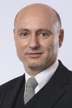 Plzeň včetně seřaďovacího nádraží, j) ve spolupráci se SŽDC připravit projekty pro přemístění stávající železniční zastávky Valcha k Černému mostu a stávající železniční zastávku Koterov nahradit